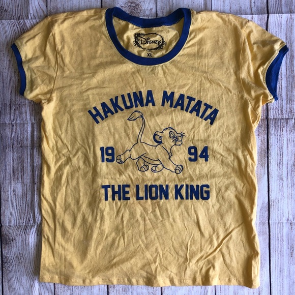 Disney Tops - Disney Lion King Hakuna Matata 1994 T-shirt XL